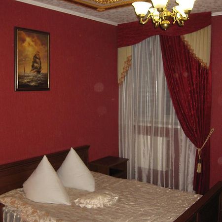Hotel Dubrava Połtawa Zewnętrze zdjęcie
