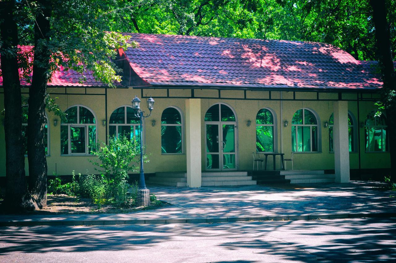 Hotel Dubrava Połtawa Zewnętrze zdjęcie
