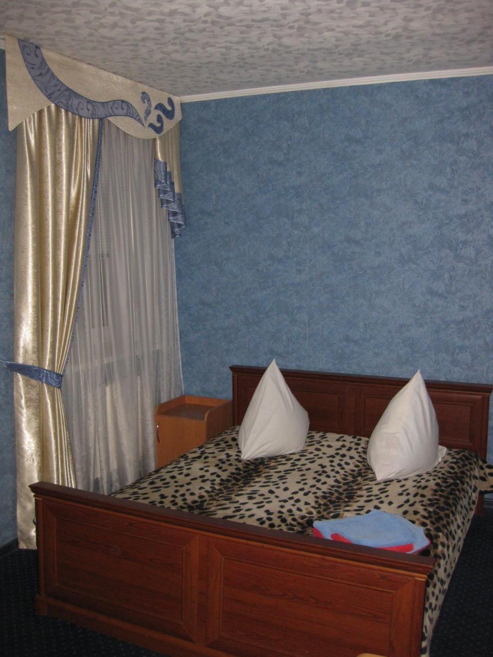 Hotel Dubrava Połtawa Zewnętrze zdjęcie